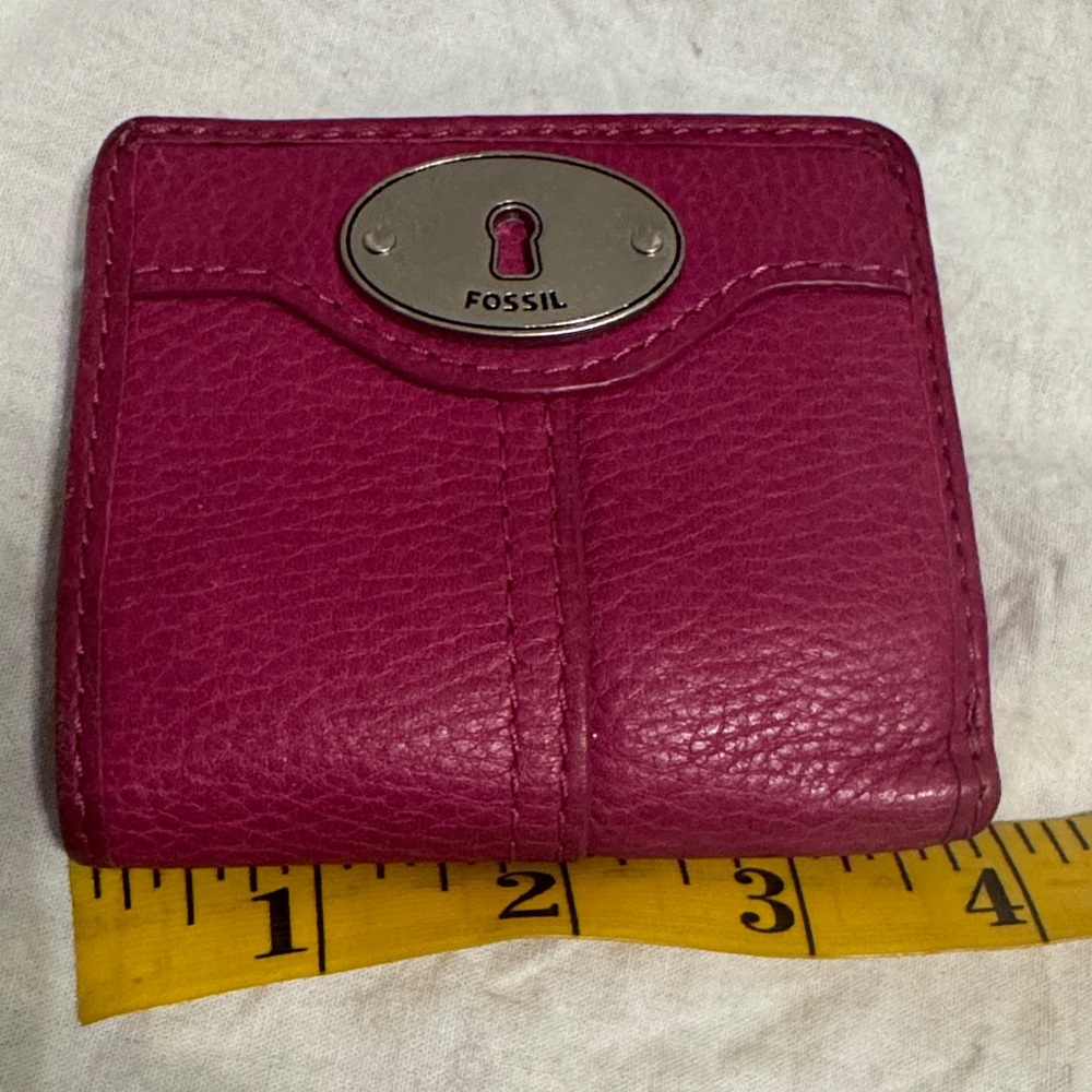 Fossil Magenta Leather Key wallet